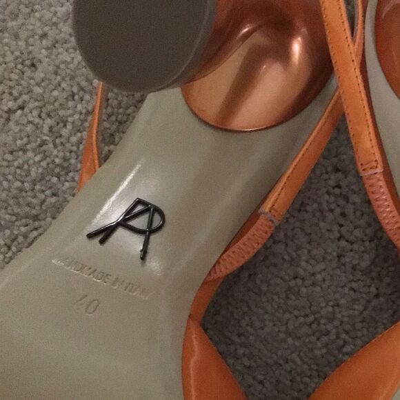 NWOT PAUL ANDREW Tangerine Round Toe Slingback Pump - Picture 14 of 14